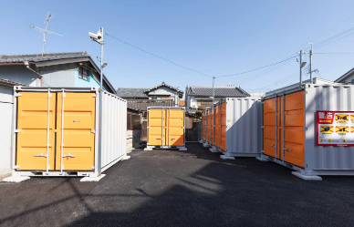 ハローストレージ八尾亀井町｜屋外型トランクルーム